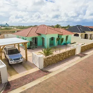 Bonaire Village K16 别墅